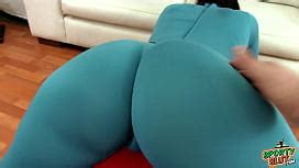 You Can See Her Pussy Lips Through Clothes XNXX