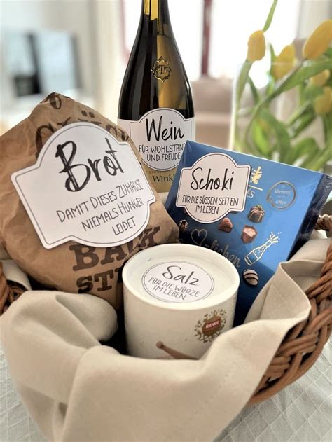 Für das Einweihungsgeschenk Etiketten Einweihung Salz Brot Wein