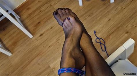 The Wonderful Nylon Scent Of Sweaty Milf Feet HD Wmv 1920x1080 Helenas Feet High Heels Tights