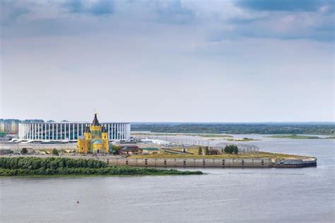 Premium Photo | View of the confluence of the oka and volga rivers ...