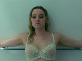 Nude Video Celebs Actress Nina Gummich