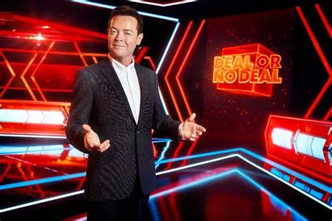 Deal Or No Deal Star Stephen Mulhern S Life From Eastenders Romance