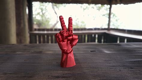 3d File Articulated Poseable Hand ・model To Download And 3d Print・cults