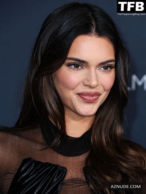 Kendall Jenner Sexy Seen Showcasing Her Hot Figure At The Annual LACMA Art And Film Gala In Los