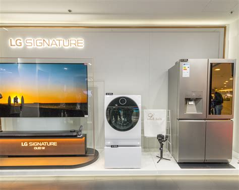 LG Brand Store w Polsce. Tak wygląda w środku - relacja z otwarcia