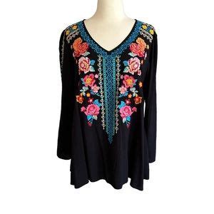 Andree By Unit Tops Andree By Unit Black Blue Pink Floral