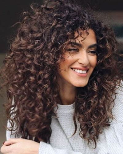 The Most Trendy Curly Hairstyles For Women In 2020 2021