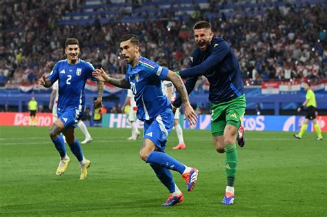 Italia Con Un Golazo Sobre La Hora Iguala Ante Croacia Y Asegura Su