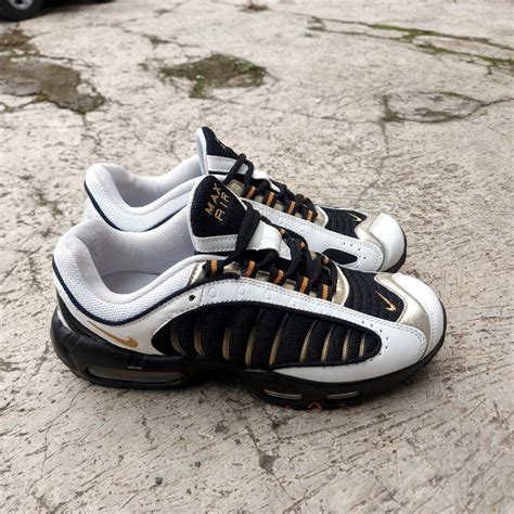 Nike Air Max Tailwind Fesyen Pria Sepatu Sneakers Di Carousell