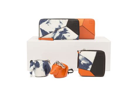 LOEWE - LOEWE official website – luxury clothes and accessories