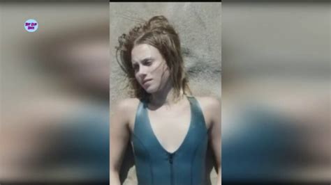 Hot Sexy Aura Garrido Bikini Pics