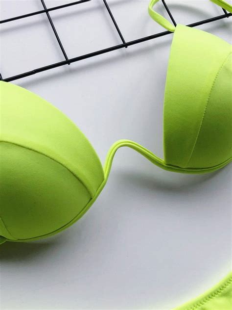 Emmiol Kostenloser Versand Solid Bikini Set nach oben drücken