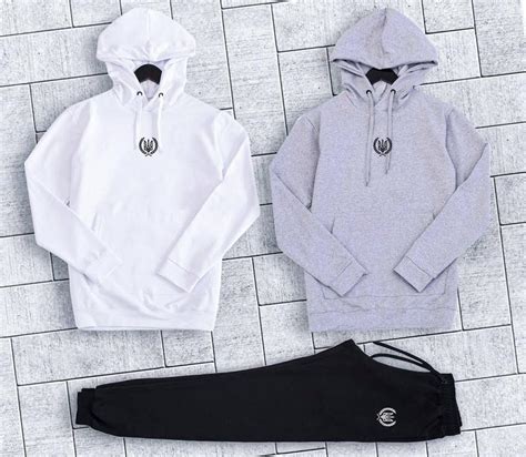 Костюм с украинской символикой — цена 1220 грн в каталоге Кофты Купить ...