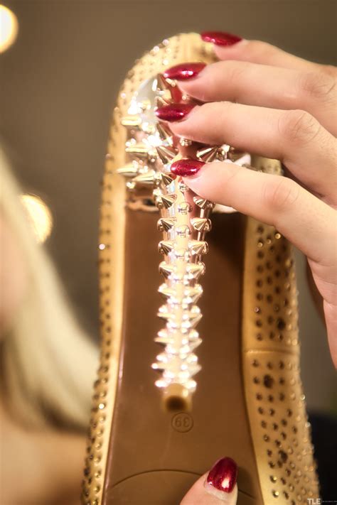 Czech Teen Nicole Vice Shows Her Big Tits And Sticks A Heel In Her Twat CoedCherry