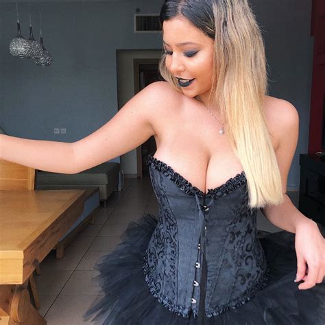 Lipstick And A Corset Porn Pic