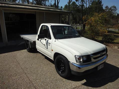 2004 Toyota Hilux Workmate Rzn149r Car Sales Qld Brisbane South 2350374