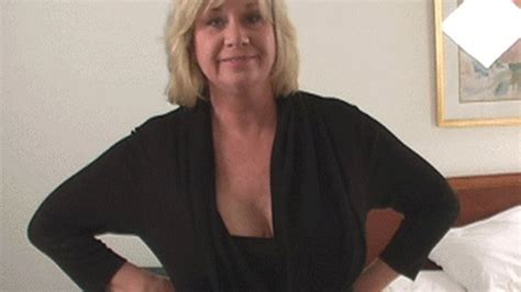 Atlanta Fan Comes In For A Quicky Blowjob From Faith Morgan Mp Sd Hot Wife Come Here