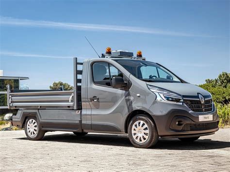 Грузовик Рено Трафик технические характеристики. Renault Trafic ...