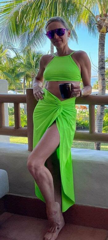 Christine Lakin Yolakin Nude OnlyFans The Fappening Plus