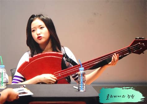 Loona Being Gay On Twitter Gays It Happened