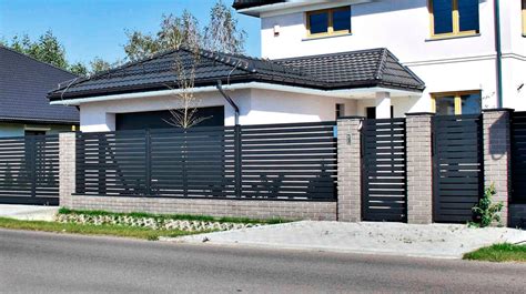 Заборы из ламелей