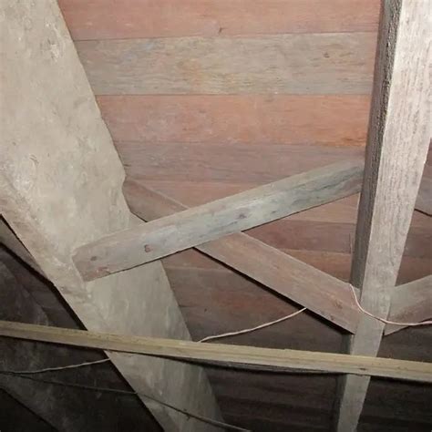 X Bracing Floor Joists