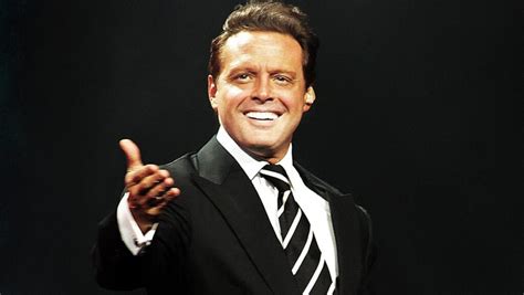 LUIS MIGUEL 【 Biografía ⊛ Discografía ⊛ Curiosidades 
