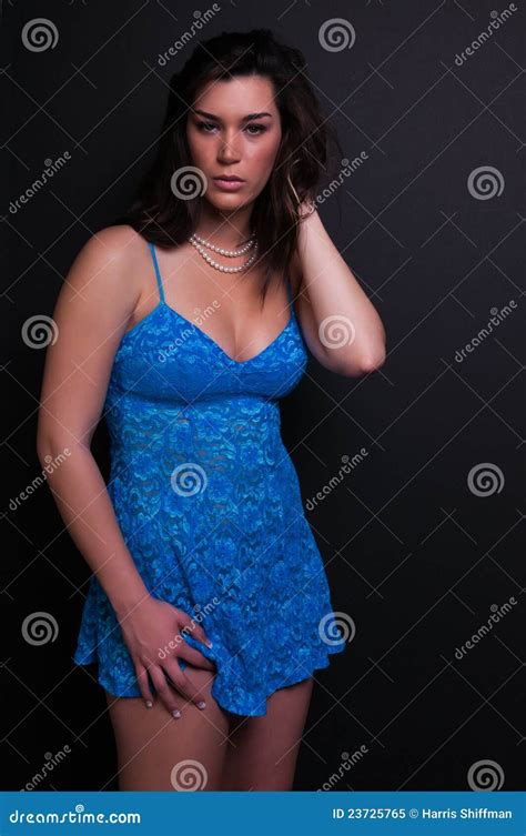 Brunette stockbild Bild von wäsche brünette unterwäsche 23725765