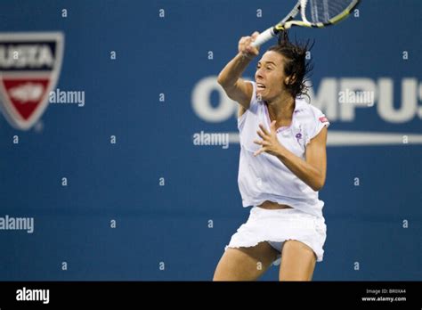 Hot Sexy Francesca Schiavone Bikini Pics