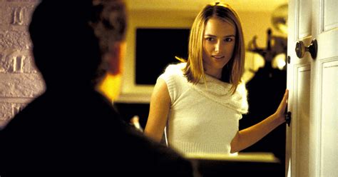 Things Women With Small Boobs Can Relate To POPSUGAR Love Sex