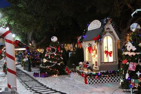 San Jose in Photos: Christmas in the Park | Stark Insider | Christmas, Christmas display ...