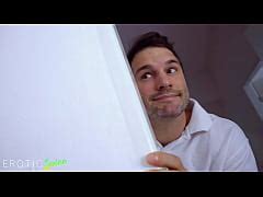 Deviante British Ebony Stunner Asia Rae Pussy Licking Orgasm And Hardcore Fuck In The Laundry