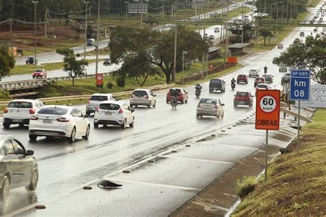 Após temporal faixas exclusivas da EPNB e EPTG são liberadas Metrópoles