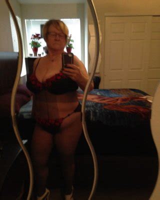 Non Nude Big Titted Granny Porn Pictures Xxx Photos Sex Images Pictoa