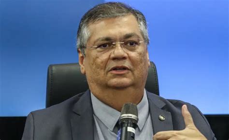 Brasília Dino toma posse como ministro do STF Life Informa