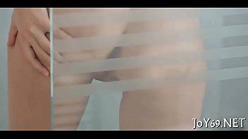 Girl Rubs Fur Pie In A Solo Act XVIDEOS