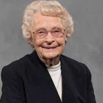 Virginia Halas McCaskey Age, Net Worth, Bio, Height [Updated March 2024 ]