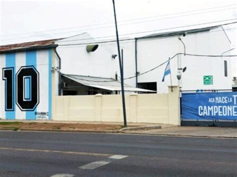 El impensado origen de la tela con la que hacen la camiseta de la