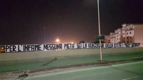 Caso Cucchi A Brindisi Compare Striscione Contro Il Carabiniere