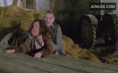 Els Dottermans Elsie De Brauw Breasts Lesbian Scene In Antonia S Line AZNude