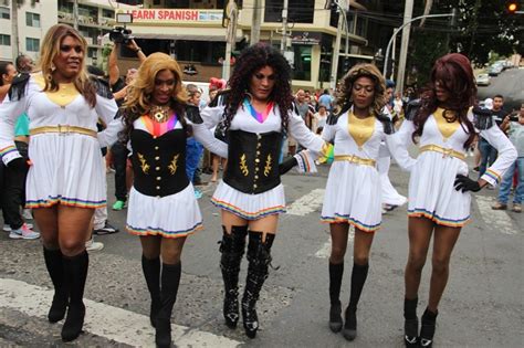 Elcuara Desfile Del Orgullo Gay 2016