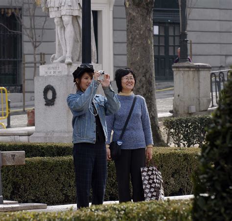 El Ayuntamiento trabaja en el mercado de Corea del Sur tras la