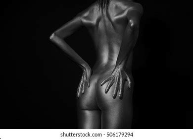 3 Hundred Naked Woman Silver Body Paint Royalty Free Images Stock Photos Pictures Shutterstock