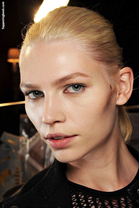 Aline Cleusa Weber Alineweberoficial Nude The Fappening Photo 2282400 FappeningBook