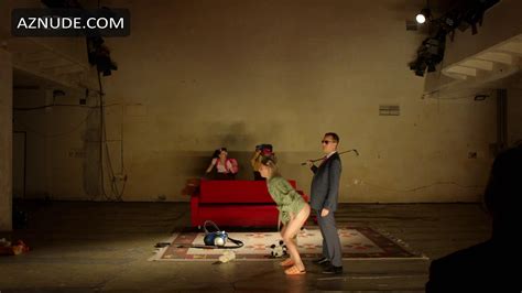 DOBRE RANO BRNO NUDE SCENES AZNude