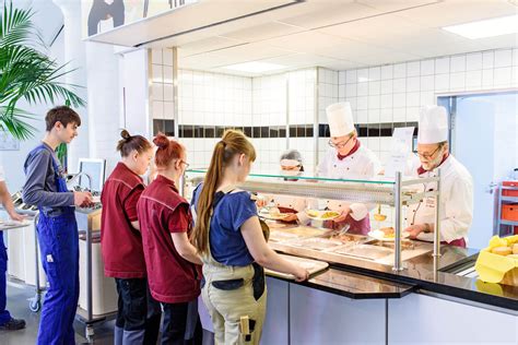 bbw Kantine heißt bei uns Mittelpunkt hier trefft man sich