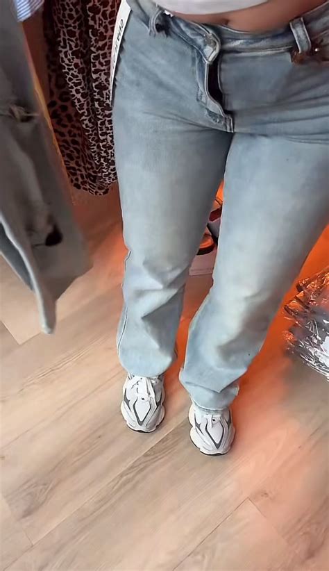 College Girl With Great Ass In Jeans Tight Jeans Forum