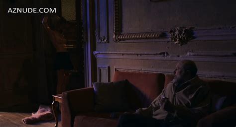 LUNA BAXTER Nude AZNude