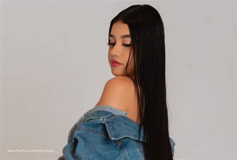 Wet Pussy Valerylayne Official Profile Loyalfans