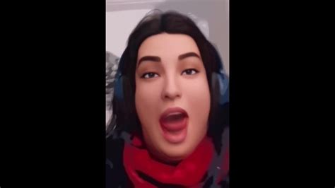 Une Chèvre Dans un Hamac Suce Pendue Pornhub Gay